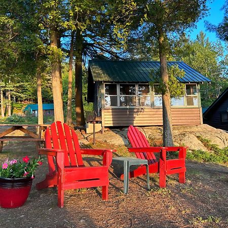 Paddler'S Rest Lakeside Cabins And Motel Long Lake Buitenkant foto