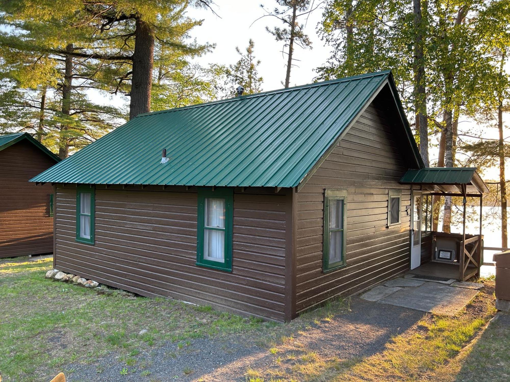 Paddler'S Rest Lakeside Cabins And Motel Long Lake Buitenkant foto
