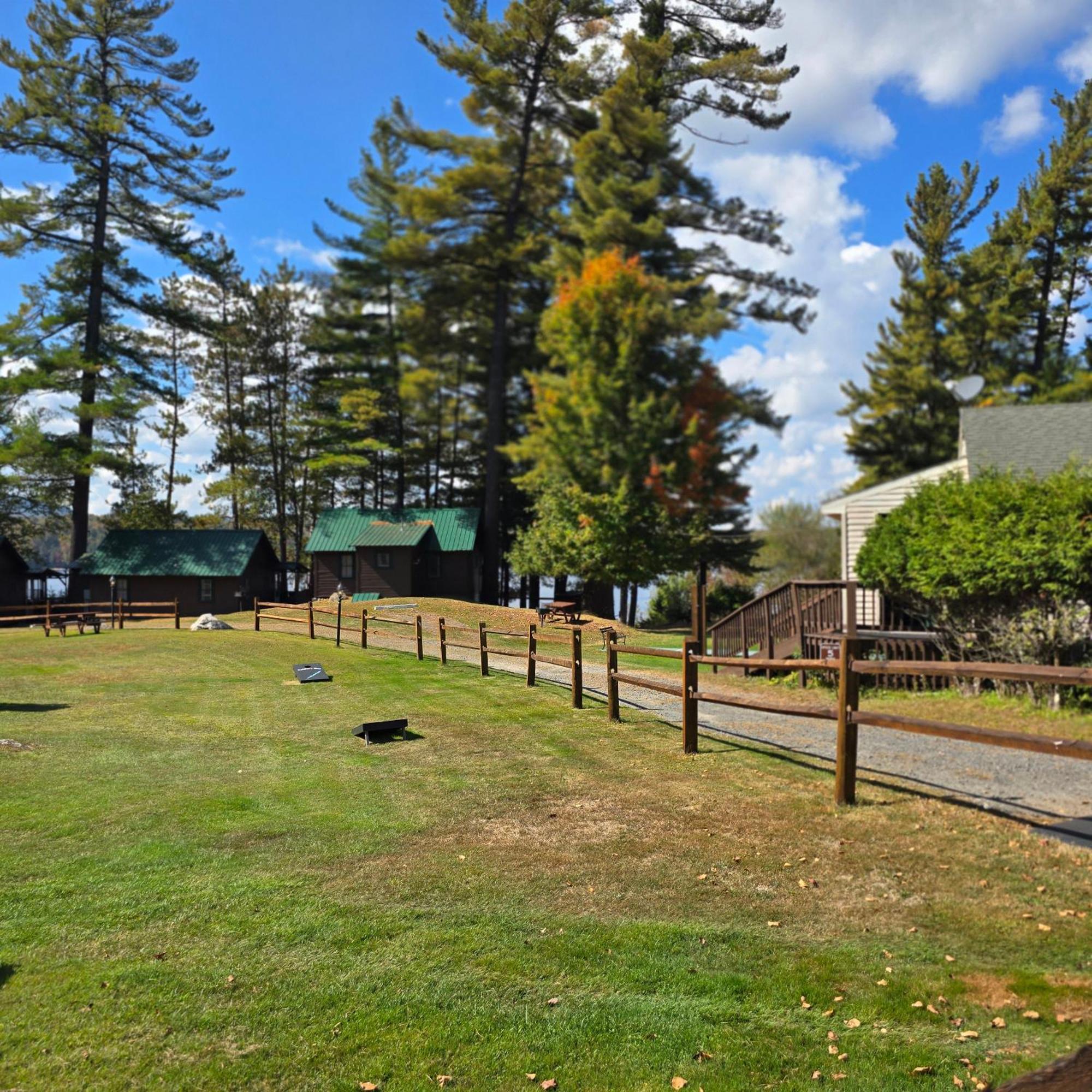 Paddler'S Rest Lakeside Cabins And Motel Long Lake Buitenkant foto